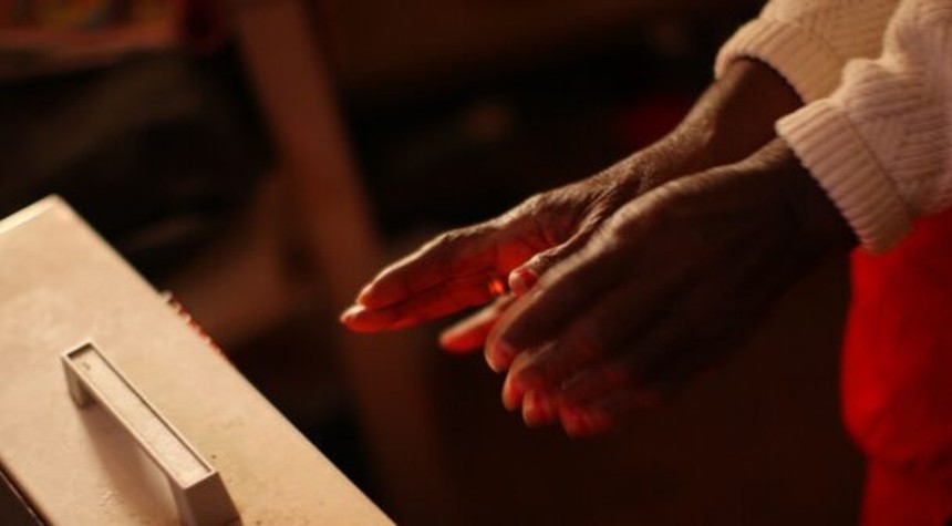 Low-Income Families Face Winter Without Federal Heating Aid as Shutdown Continues