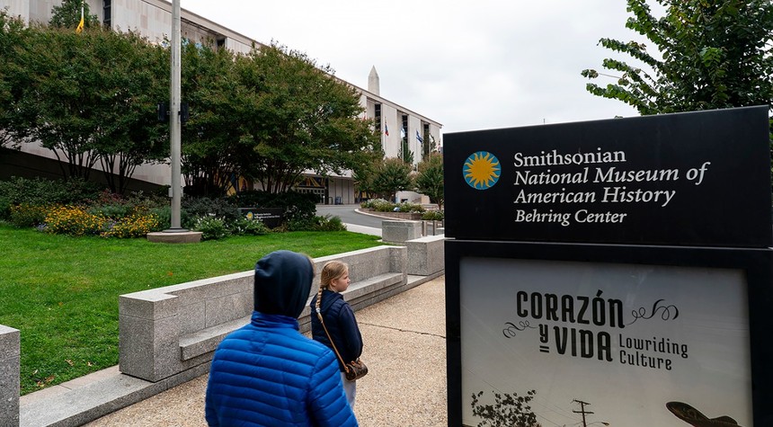 Smithsonian Museums to Reopen Following Government Shutdown