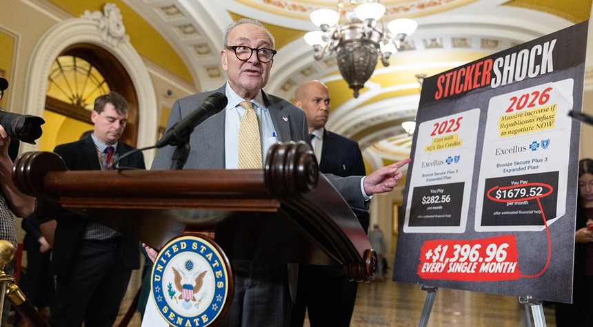 Democrats Push Clean Extension of Expiring Obamacare Tax Credits Through 2028