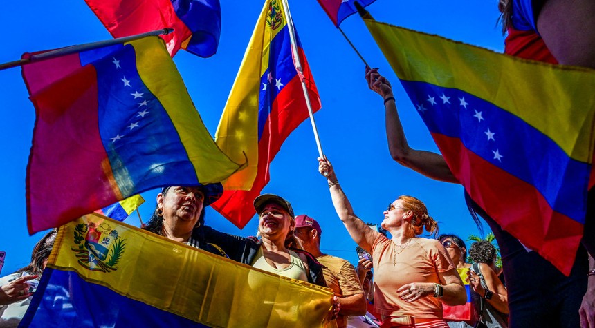 Venezuelan Americans Celebrate in Florida Following Maduro's Capture