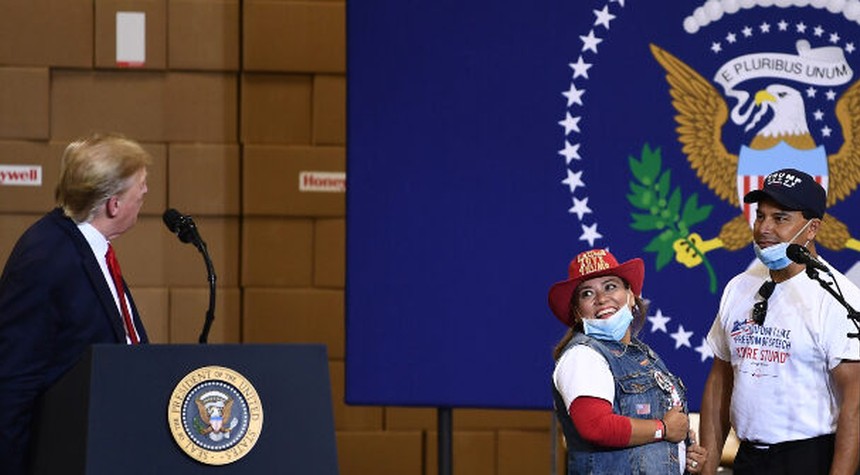 Arizona Restaurateur Defends Law Enforcement as Federal Agents Face Backlash