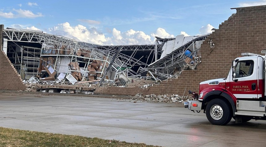 Six Killed as Severe Tornadoes Devastate Michigan Towns