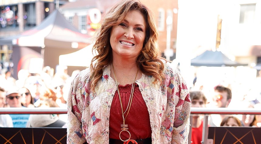 Jo Dee Messina Opens Up About Nashville Label's Harsh Rejection Early in Career