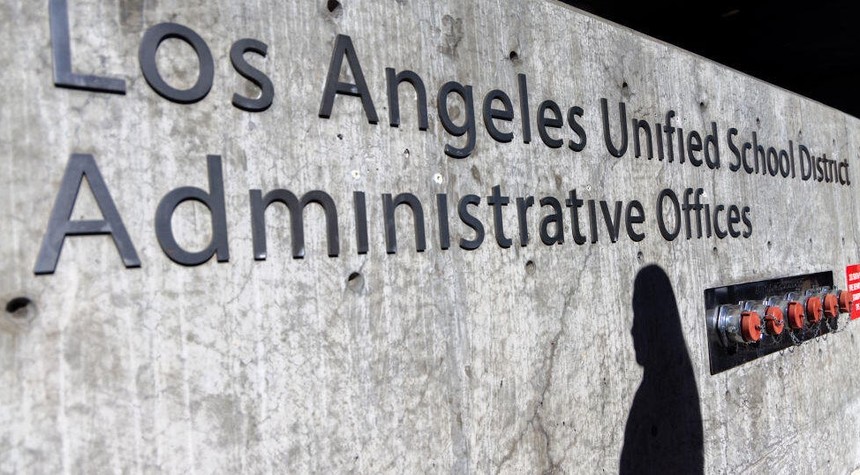 School Strike Avoided as Los Angeles District Agrees to 24 Percent Wage Increase