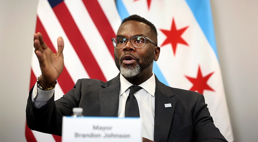 Chicago Alderman Challenges Mayor's Response to Memorial Day Teen Violence