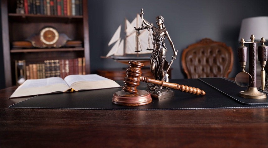 Federal Judge Found to Have Conducted Affair Inside Courthouse Chambers