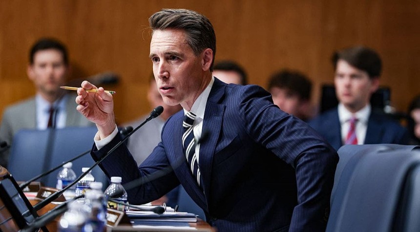 Senate Committee Advances AI Regulation After Parents Detail Teen Deaths Linked to Chatbots
