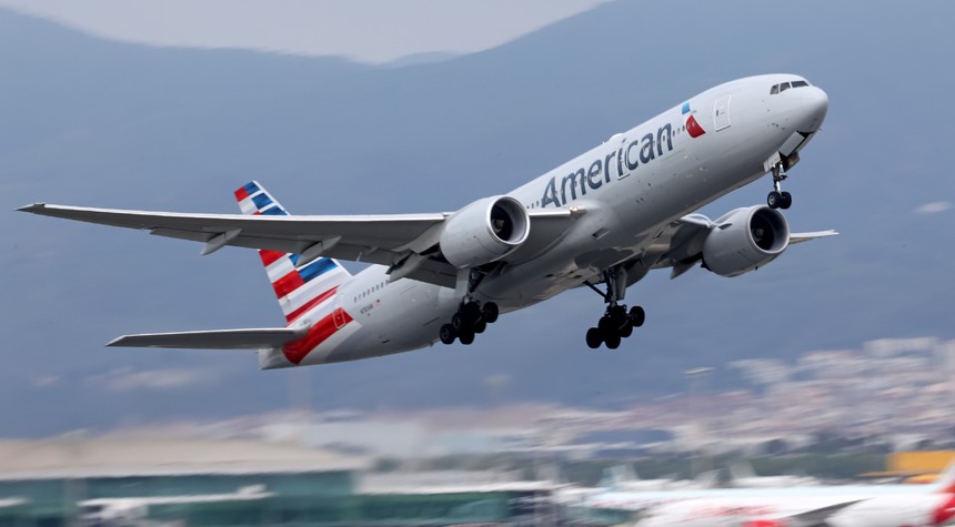 Federal Investigators Examine Fatal Missouri Crash and Near Collision at Boston Airport