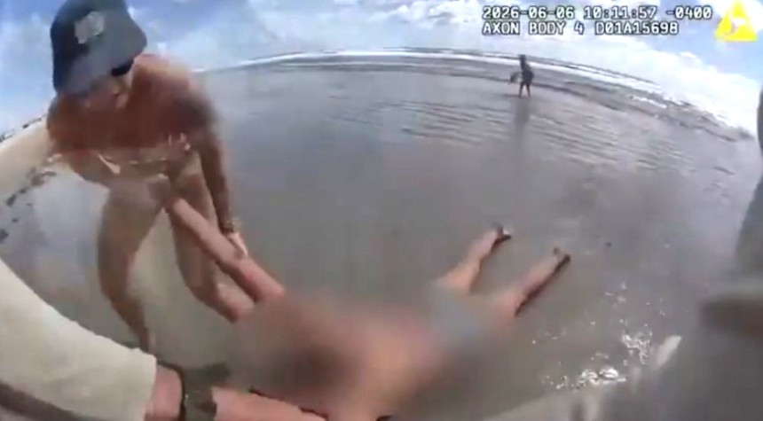 Quick Action by Volusia County Deputies Saves 68-Year-Old Woman from Ocean