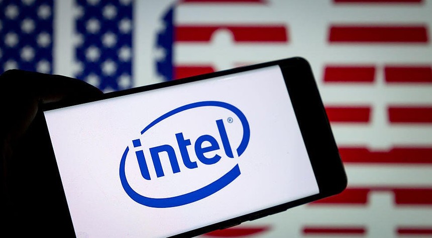 Intel Stock Jumps on News of Apple Manufacturing Agreement Brokered by White House
