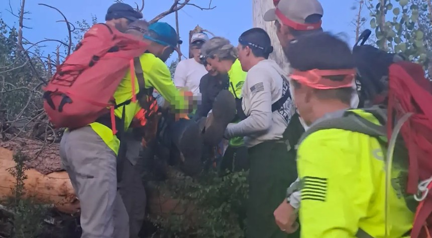Rescue Teams Locate Missing Utah Hiker After Overnight Search in Grand Canyon