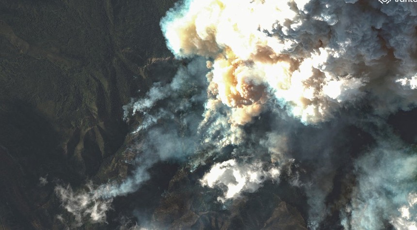 Firefighting Aircraft Crashes in Colorado Reservoir, Pilot Confirmed Dead