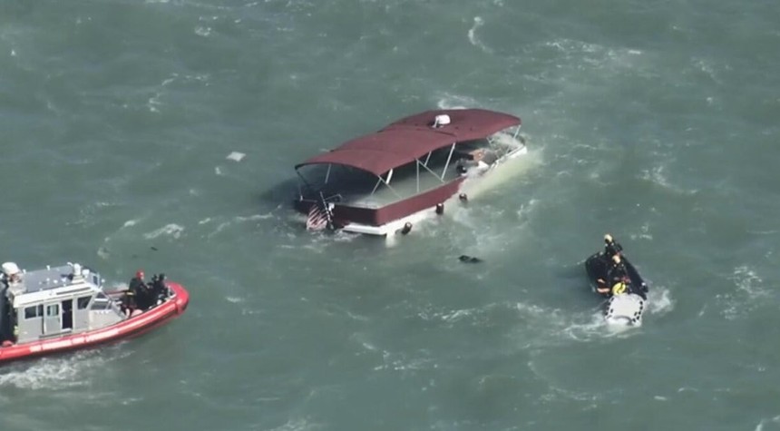 One Dead, Three Missing After Boat Capsizes Near Alcatraz Island