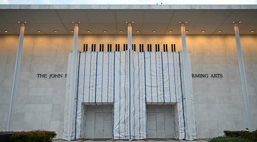 Kennedy Center Offers Premium Packages Up to $25,000 for Independence Day Fireworks Event