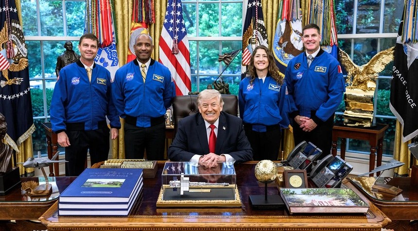Four Astronauts to Receive Highest Space Honor After Historic Moon Mission