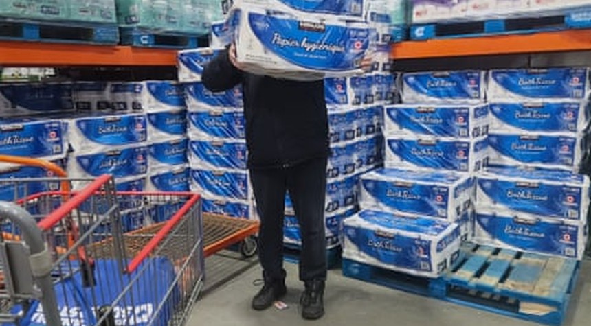 Canadian Tariffs Target American Paper Products as Trade Negotiations Collapse