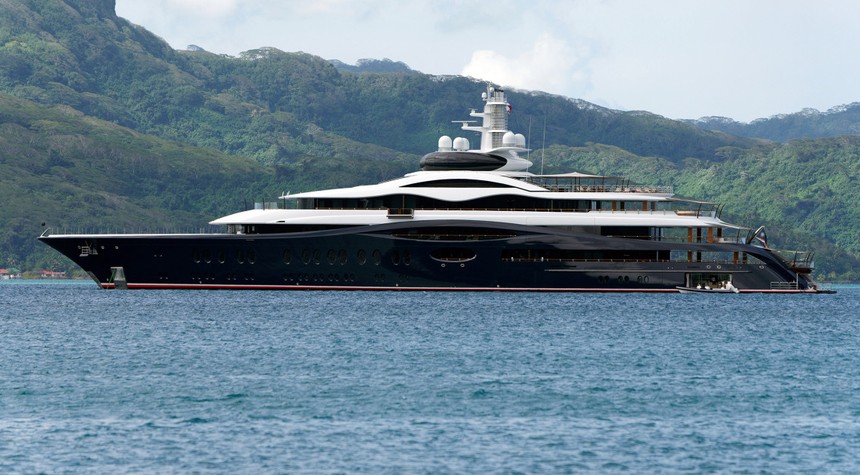 Coast Guard Confirms Older Tour Vessel Answered Distress Call That Zuckerberg's Yacht Ignored