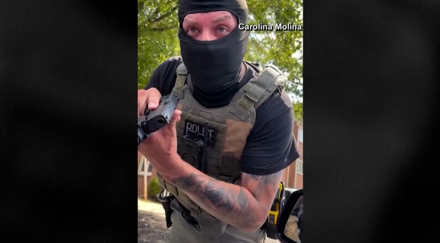 Virginia Woman Records Immigration Agents Pointing Gun During Traffic Stop