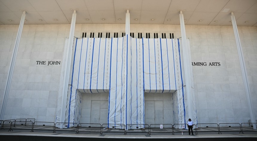 Hundreds Expected to Form Human Chain at Kennedy Center in Protest of Administration Changes