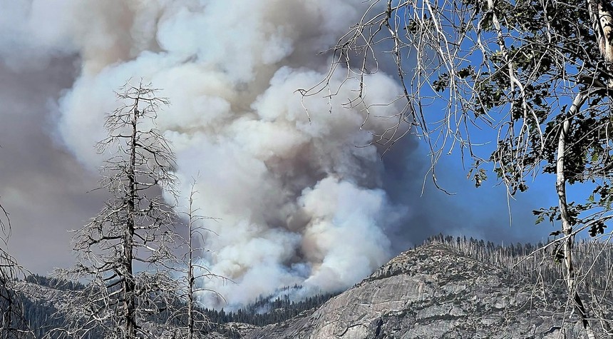 Two Pilots Killed in Helicopter Crash While Fighting Yosemite Wildfire