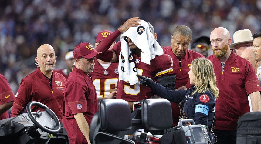 Jayden Daniels Expected to Return Within Month After Elbow Injury