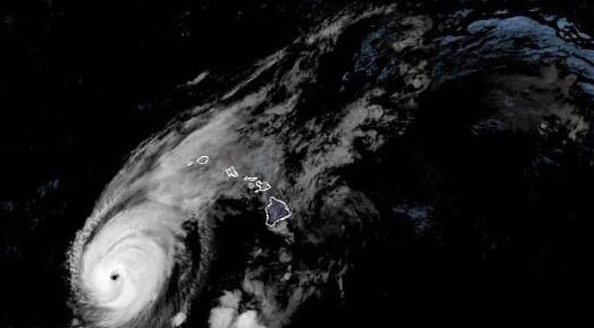 Hurricane Lowell Bears Down on Hawaii with 115 MPH Winds