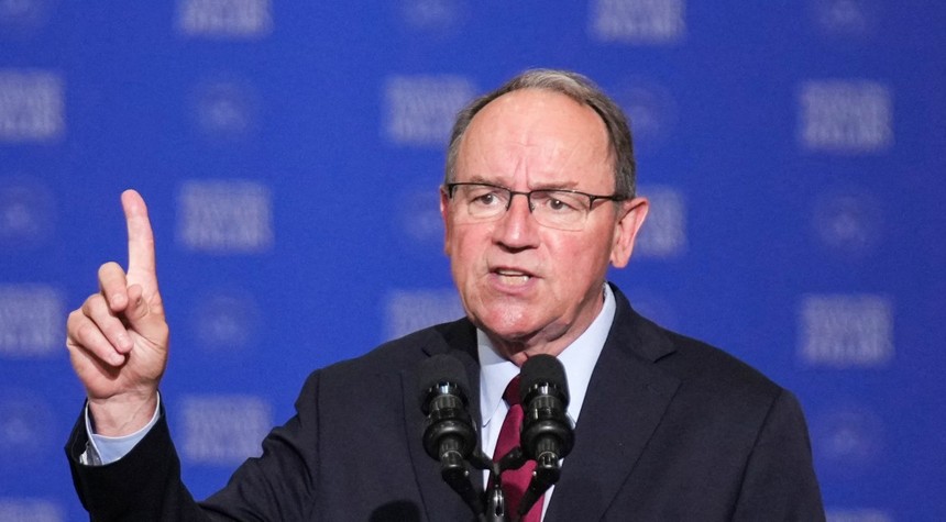 Wisconsin Governor Candidate Tom Tiffany Survives Emergency Water Landing