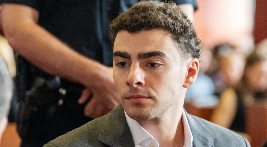 Mangione Defense Team Argues Double Jeopardy Bars State Murder Trial