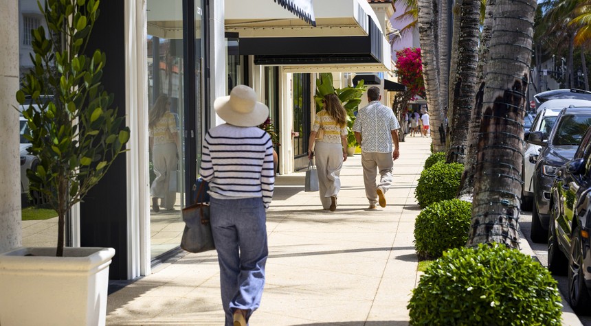 Wealthy Americans Transform Florida's Palm Beach Into Business Hub